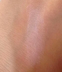 Makeup Revolution - The One Blush Stick - Dream -Cosmetica Winkel 1042x1200 5
