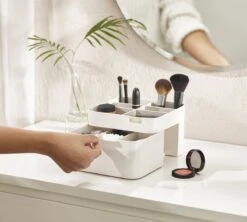 Joseph Joseph Cosmetica Opbergdoos Medium - Medium - Sorteervakken & Uitschuifbaar -Cosmetica Winkel 1200x1080 3