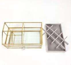 Make Up Organizer Stella | Goud| Cosmetica Organizer|sieraden Organizer | Make Up Organizer | Beautybox | Vitrine Boxje | Glazen Box |Makeup Organizer |Beauty Organizer | Makeupbox |Organizer | Storage Box |Make-uporganizer| Opbergdoos | Sieradendoos 19 Make Up Organizer Stella | Goud| Cosmetica Organizer|sieraden Organizer | Make Up Organizer | Beautybox | Vitrine Boxje | Glazen Box |Makeup Organizer |Beauty Organizer | Makeupbox |Organizer | Storage Box |Make-uporganizer| Opbergdoos | Sieradendoos -Cosmetica Winkel 1200x1089 1