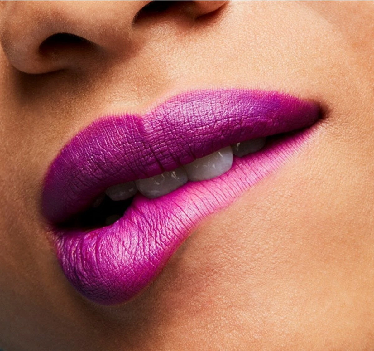 MAC Cosmetics Matte Lipstick Heroine 3 Gr 4 MAC Cosmetics Matte Lipstick Heroine 3 Gr - Afbeelding 2