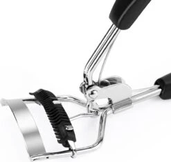 INTER-ESQUE® Wimperkruller Met Kam - Eyelash Curler + 5x Gratis Extra Siliconen Pad - Zwart/Zilver -Cosmetica Winkel 1200x1142 7