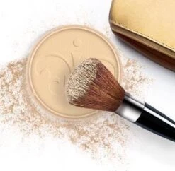 Rimmel London Stay Matte Pressed Powder - 005 Silky Beige 32 Rimmel London Stay Matte Pressed Powder - 005 Silky Beige -Cosmetica Winkel 1200x1178 5