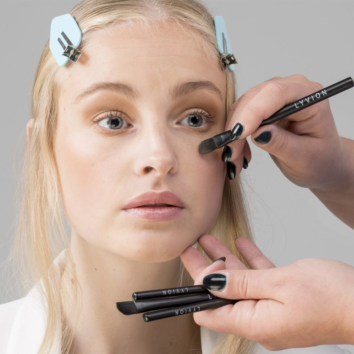 LYVION Professionele Make Up Kwasten Set - 7 Delig / Make Up / Make Up Koffer / Make Up Set / Make Up Kwasten / Make Up Kwasten Set 5 LYVION Professionele Make Up Kwasten Set - 7 Delig / Make Up / Make Up Koffer / Make Up Set / Make Up Kwasten / Make Up Kwasten Set - Afbeelding 3