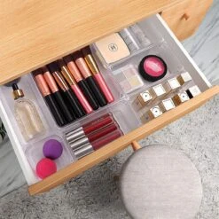 Waal® Lade Organizer (set Van 13 Bakjes) - Lade Verdeler - Keuken - Kantoor - Make-up - Bureau - Transparant 14 Waal® Lade Organizer (set Van 13 Bakjes) - Lade Verdeler - Keuken - Kantoor - Make-up - Bureau - Transparant -Cosmetica Winkel 1200x1200 1205