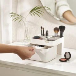 Joseph Joseph Cosmetica Opbergdoos Medium - Medium - Sorteervakken & Uitschuifbaar -Cosmetica Winkel 1200x1200 1232