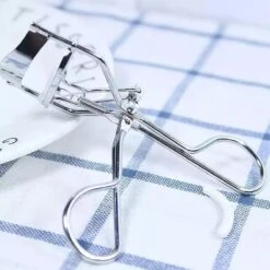 Professionele Eyelash Curler- Wimperkrultang- Wimperkruller - Lash Curler - Wimpers- 1 St 10 Professionele Eyelash Curler- Wimperkrultang- Wimperkruller - Lash Curler - Wimpers- 1 St -Cosmetica Winkel 1200x1200 1341