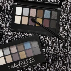 Maybelline The Rock Nudes Oogschaduwpallet- 12 Rock Nudes Blauw Tinten 13 Maybelline The Rock Nudes Oogschaduwpallet- 12 Rock Nudes Blauw Tinten -Cosmetica Winkel 1200x1200 377