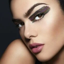 Rimmel London Ultimate Kohl Kajal - Eyeliner - Oogpotlood - 001 Black Obsidian - Waterproof - Zwart - 1.6 G 14 Rimmel London Ultimate Kohl Kajal - Eyeliner - Oogpotlood - 001 Black Obsidian - Waterproof - Zwart - 1.6 G -Cosmetica Winkel 1200x1200 418