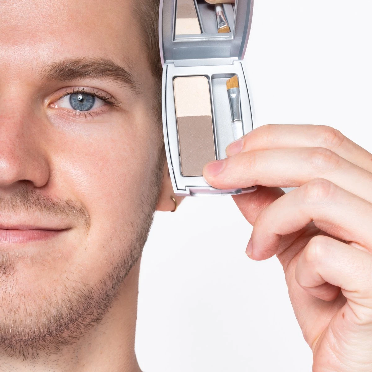 Herome Eye Care Wenkbrauw Poeder Taupe - Compact Brow Powder - Waterproof Verrijkt Met Panthenol - Volumineuze Wenkbrauwen 5 Herome Eye Care Wenkbrauw Poeder Taupe - Compact Brow Powder - Waterproof Verrijkt Met Panthenol - Volumineuze Wenkbrauwen - Afbeelding 3