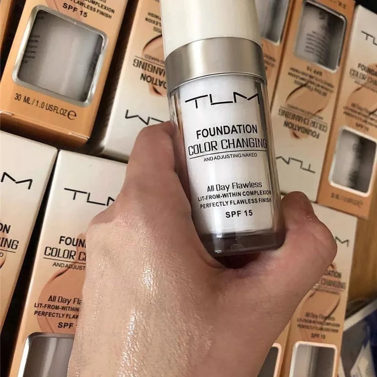 Merkloos 100% Originele Kleurveranderende Foundation Color Changing Foundation Past Zich Aan Aan De Huidskleur Met Spf 15 3 Merkloos 100% Originele Kleurveranderende Foundation Color Changing Foundation Past Zich Aan Aan De Huidskleur Met Spf 15