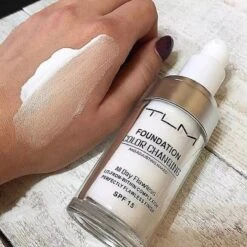 Merkloos 100% Originele Kleurveranderende Foundation Color Changing Foundation Past Zich Aan Aan De Huidskleur Met Spf 15 10 Merkloos 100% Originele Kleurveranderende Foundation Color Changing Foundation Past Zich Aan Aan De Huidskleur Met Spf 15 -Cosmetica Winkel 1200x1200 710