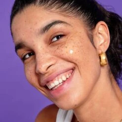 NYX Professional Makeup - Honey Dew Me Up Primer 24 NYX Professional Makeup - Honey Dew Me Up Primer -Cosmetica Winkel 1200x1200 757