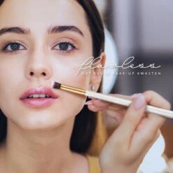 Evvie Contouring Set/ Concealer Palette Met 10-delige Kabuki Kwasten Set 15 Evvie Contouring Set/ Concealer Palette Met 10-delige Kabuki Kwasten Set -Cosmetica Winkel 1200x1200 977