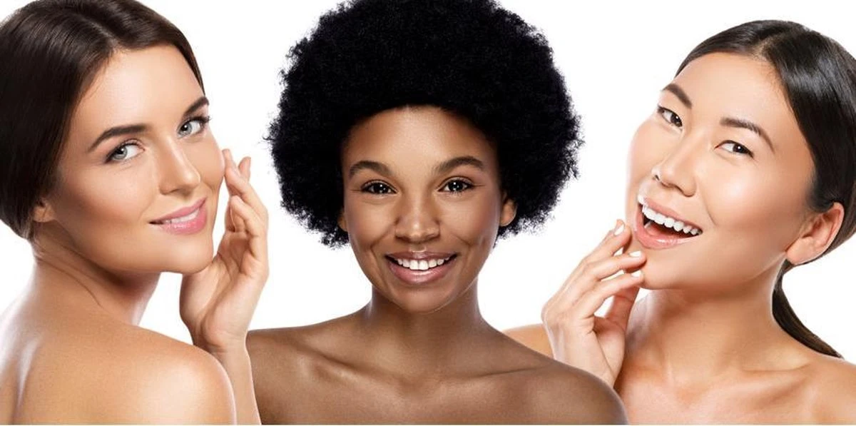 Color Changing Foundation - Met SPF15 - 30 Ml - Voor Elke Huidskleur 4 Color Changing Foundation - Met SPF15 - 30 Ml - Voor Elke Huidskleur - Afbeelding 2