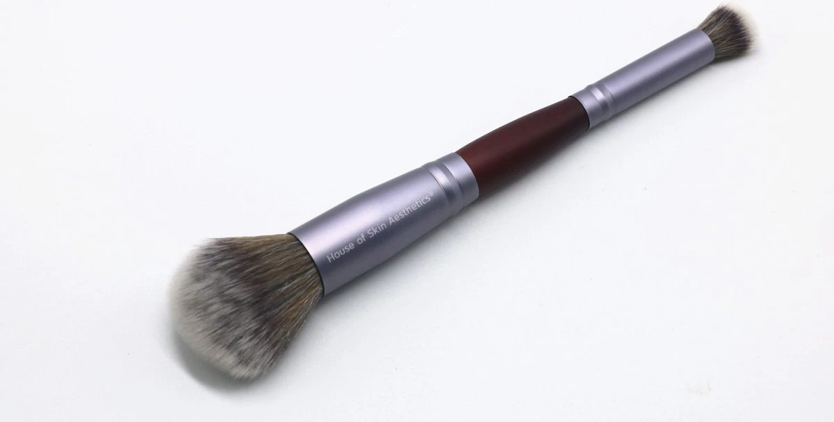 Foundation - Poeder - Make-up Kwast - Foundation Kwast - Concealer Kwast 3-in 1 - Must-have - Cadeau - Verjaardag - Populair - Trendy - Efficiënt - Tijdbesparend 3 Foundation - Poeder - Make-up Kwast - Foundation Kwast - Concealer Kwast 3-in 1 - Must-have - Cadeau - Verjaardag - Populair - Trendy - Efficiënt - Tijdbesparend