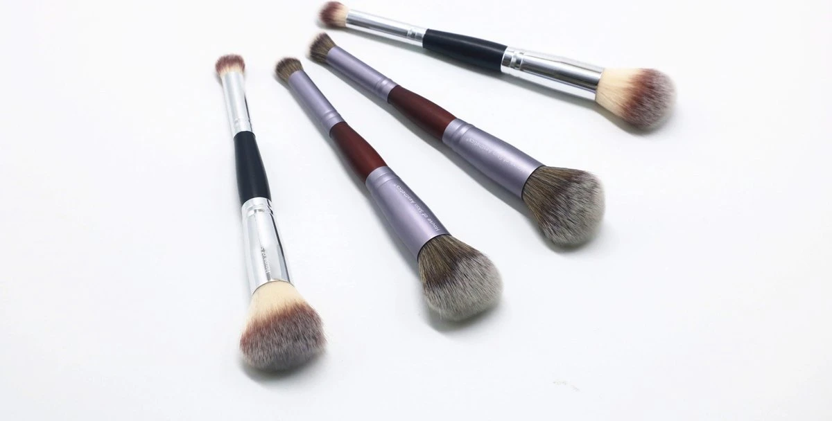 Foundation - Poeder - Make-up Kwast - Foundation Kwast - Concealer Kwast 3-in 1 - Must-have - Cadeau - Verjaardag - Populair - Trendy - Efficiënt - Tijdbesparend 6 Foundation - Poeder - Make-up Kwast - Foundation Kwast - Concealer Kwast 3-in 1 - Must-have - Cadeau - Verjaardag - Populair - Trendy - Efficiënt - Tijdbesparend - Afbeelding 4