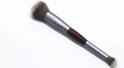 Foundation - Poeder - Make-up Kwast - Foundation Kwast - Concealer Kwast 3-in 1 - Must-have - Cadeau - Verjaardag - Populair - Trendy - Efficiënt - Tijdbesparend 13 Foundation - Poeder - Make-up Kwast - Foundation Kwast - Concealer Kwast 3-in 1 - Must-have - Cadeau - Verjaardag - Populair - Trendy - Efficiënt - Tijdbesparend -Cosmetica Winkel 1200x655 1