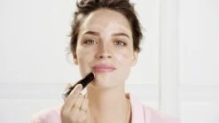 Bourjois Always Fabulous Foundation Concealer Stick - 210 Light Beige 27 Bourjois Always Fabulous Foundation Concealer Stick - 210 Light Beige -Cosmetica Winkel 1200x675 1