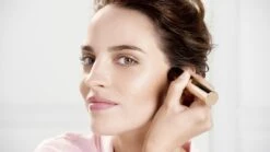 Bourjois Always Fabulous Foundation Concealer Stick - 210 Light Beige 28 Bourjois Always Fabulous Foundation Concealer Stick - 210 Light Beige -Cosmetica Winkel 1200x675 2