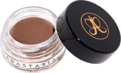 Anastasia Beverly Hills Dipbrow Pomade - Soft Brown 19 Anastasia Beverly Hills Dipbrow Pomade - Soft Brown -Cosmetica Winkel 1200x722