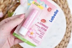 Labello Lipscrub Rozenbottelolie -Cosmetica Winkel 1200x799