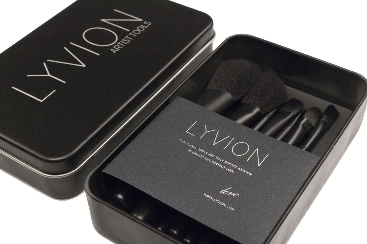 LYVION Professionele Make Up Kwasten Set - 7 Delig / Make Up / Make Up Koffer / Make Up Set / Make Up Kwasten / Make Up Kwasten Set 4 LYVION Professionele Make Up Kwasten Set - 7 Delig / Make Up / Make Up Koffer / Make Up Set / Make Up Kwasten / Make Up Kwasten Set - Afbeelding 2