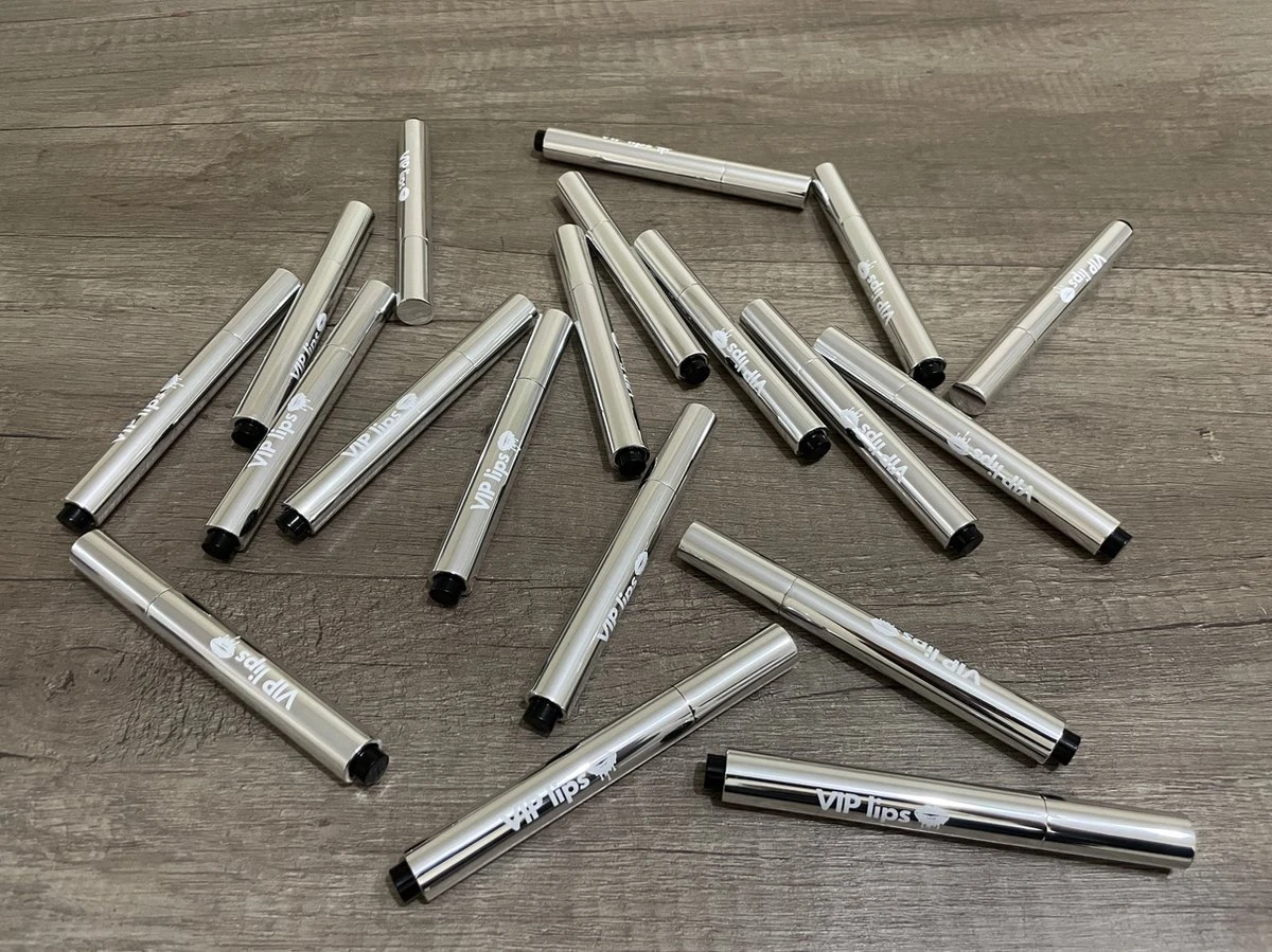 VIP Lips Vollere Lippen Lip Plumper Volumiserende In 2 Min Lip Maximizer Plump Kylie Jenner Cosmetics Make Up Lip Filler Huda Beauty 5 VIP Lips Vollere Lippen Lip Plumper Volumiserende In 2 Min Lip Maximizer Plump Kylie Jenner Cosmetics Make Up Lip Filler Huda Beauty - Afbeelding 3