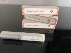 Lashlift Lijm - Lash Lift Lijm - Lash Lift Glue- 7ML - Extra Sterk - Wit 7 Lashlift Lijm - Lash Lift Lijm - Lash Lift Glue- 7ML - Extra Sterk - Wit -Cosmetica Winkel 1200x899 6