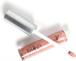 Blèzi® Lip Fix 03 Pure Nude - Lipstick - Lippenstift Langhoudend - Nude Licht Roze -Cosmetica Winkel 1200x968