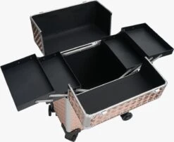 Koffer Gouden Kleur | Beautycase / Beautykoffer / Trolley Van Aluminium - 8 Wielen - Kapper Koffer - Tattoo Koffer - Nagel Koffer - Make-up Koffer 9 Koffer Gouden Kleur | Beautycase / Beautykoffer / Trolley Van Aluminium - 8 Wielen - Kapper Koffer - Tattoo Koffer - Nagel Koffer - Make-up Koffer -Cosmetica Winkel 1200x979 2