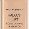 Max Factor Radiant Lift FD - 45 Warm Almond 2 Max Factor Radiant Lift FD - 45 Warm Almond -Cosmetica Winkel 279x1200 4