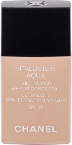 Cosmetica Winkel 29 Chanel Vitalumiere Aqua Foundation - 30 Beige - SPF15 - 30 Ml
