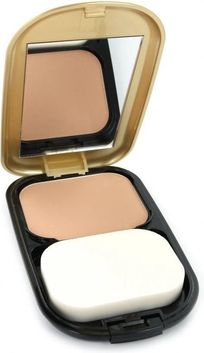 Max Factor Facefinity Compact Foundation - 002 Ivory 3 Max Factor Facefinity Compact Foundation - 002 Ivory