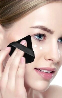 Merkloos Powder Puff Triangle - Make-up Spons - Driehoek Beautyblender - Tool - Puff Set - Puff Spons - Verpakt Per 5 11 Merkloos Powder Puff Triangle - Make-up Spons - Driehoek Beautyblender - Tool - Puff Set - Puff Spons - Verpakt Per 5 -Cosmetica Winkel 764x1200 4