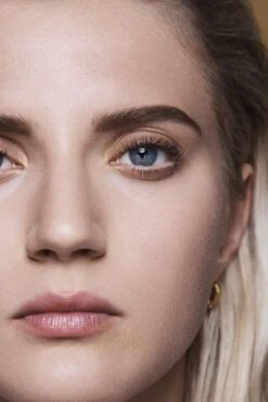 Max Factor Real Brow Fill & Shape Wenkbrauwpotlood - 02 Soft Brown -Cosmetica Winkel 799x1200 3