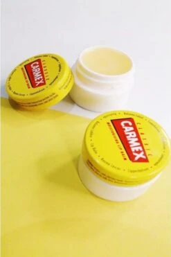 Carmex Lipbalm Classic Pot 7.5 Gr 9 Carmex Lipbalm Classic Pot 7.5 Gr -Cosmetica Winkel 800x1200