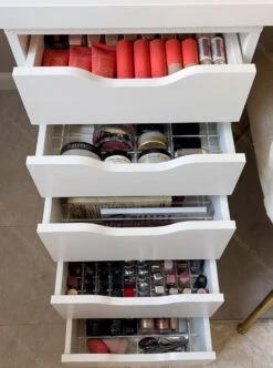 Jumanah® Collections "Sorted" - Large - Set A - Make Up Organizer Ladeverdeler Transparant Acryl- Ikea Alex 5 Ladeblok -Cosmetica Winkel 893x1200 4