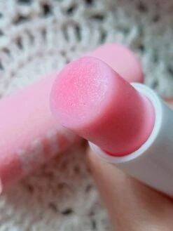 NIVEA Lipscrub & Lipverzorging In 1 Stick 4,8g - Super Zachte Lippen Met Wilde Roos En Vitamine E 13 NIVEA Lipscrub & Lipverzorging In 1 Stick 4,8g - Super Zachte Lippen Met Wilde Roos En Vitamine E -Cosmetica Winkel 900x1200 2