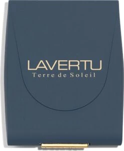 Lavertu Cosmetics - Bronzer Terre De Soleil 01 Donker - Inclusief Kwast En Spiegel - Baked Bronzer - Laat Uw Huid Ademen - Zeer Zuinig In Gebruik 6 Lavertu Cosmetics - Bronzer Terre De Soleil 01 Donker - Inclusief Kwast En Spiegel - Baked Bronzer - Laat Uw Huid Ademen - Zeer Zuinig In Gebruik -Cosmetica Winkel 986x1200 3